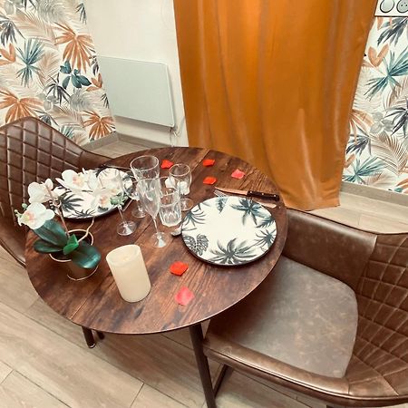 L'Escale Balneo'Romantique - Loveroom - Jacuzzi & Petit Dejeuner Villiers-sur-Marne Ngoại thất bức ảnh