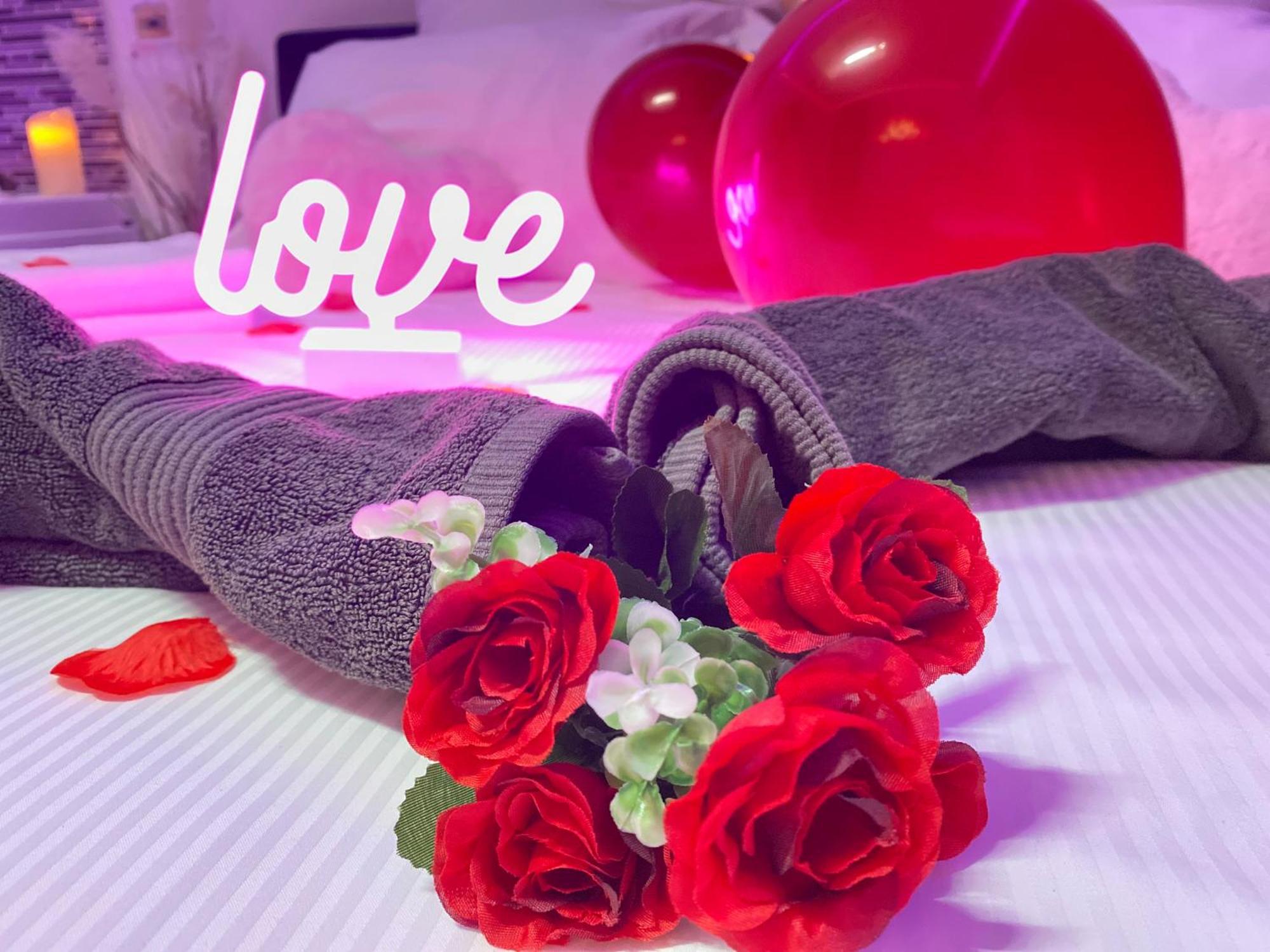 L'Escale Balneo'Romantique - Loveroom - Jacuzzi & Petit Dejeuner Villiers-sur-Marne Ngoại thất bức ảnh
