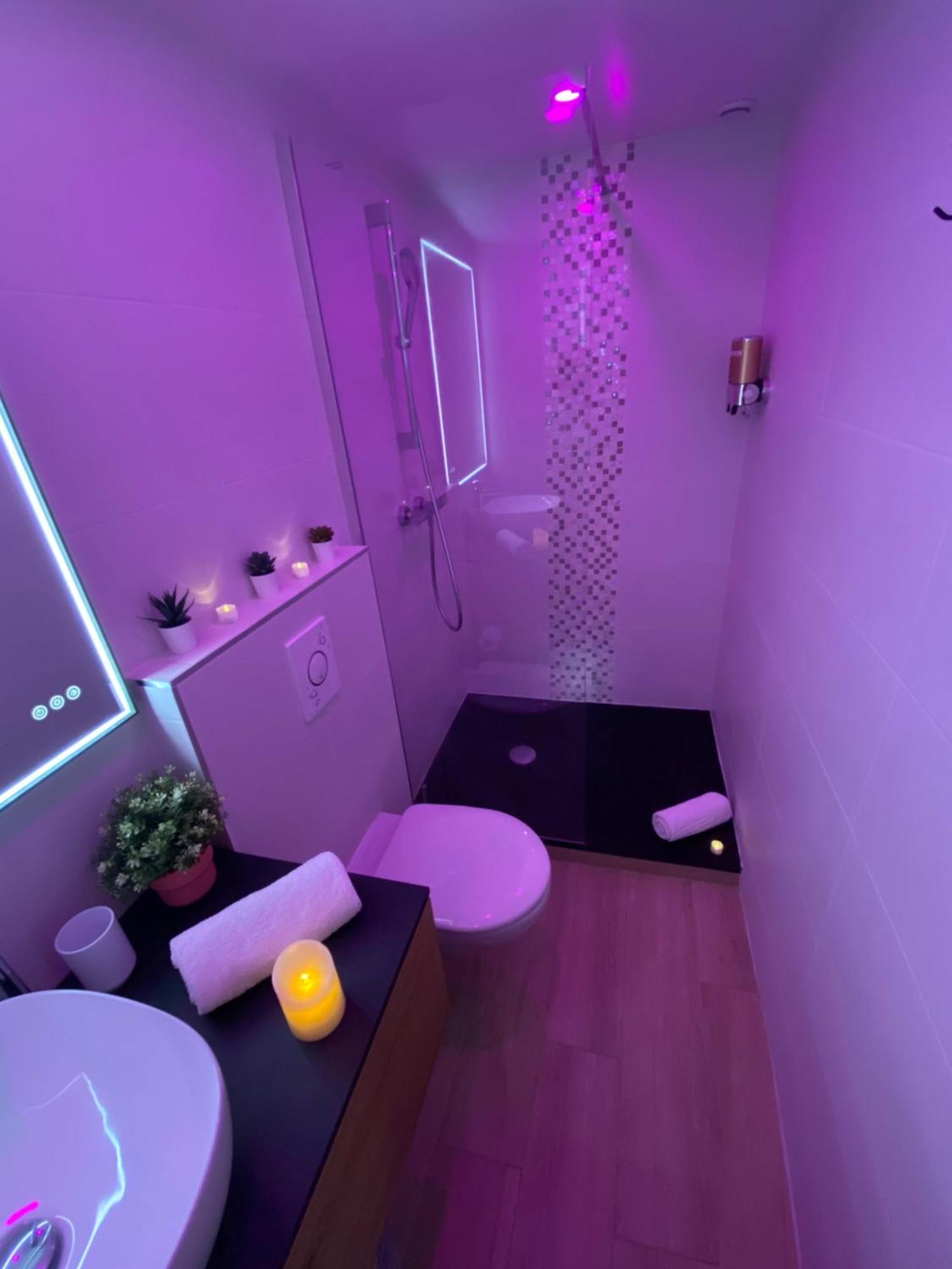 L'Escale Balneo'Romantique - Loveroom - Jacuzzi & Petit Dejeuner Villiers-sur-Marne Ngoại thất bức ảnh